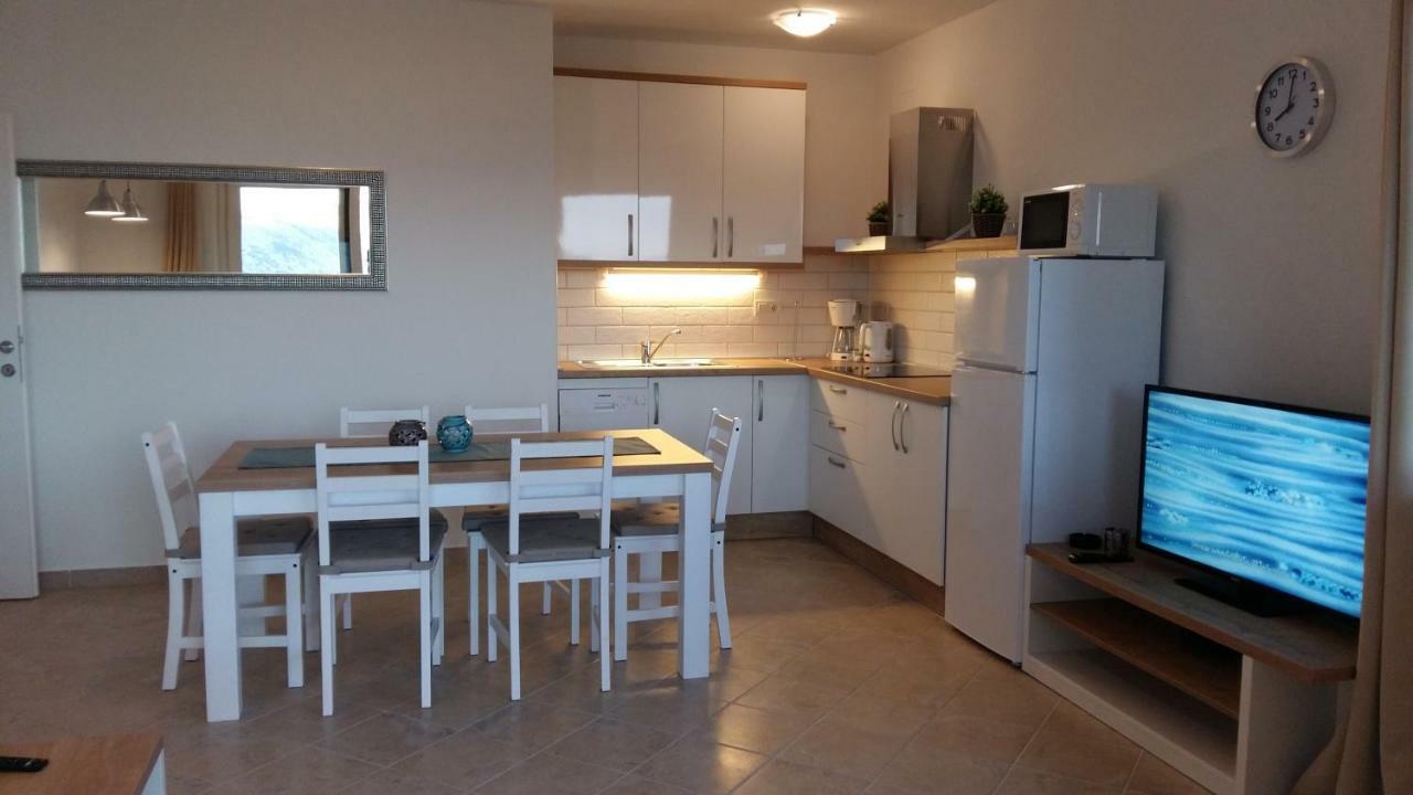 Haus Mit Meerblick 洛帕 外观 照片